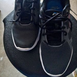 Fila Mens size 11 trainers